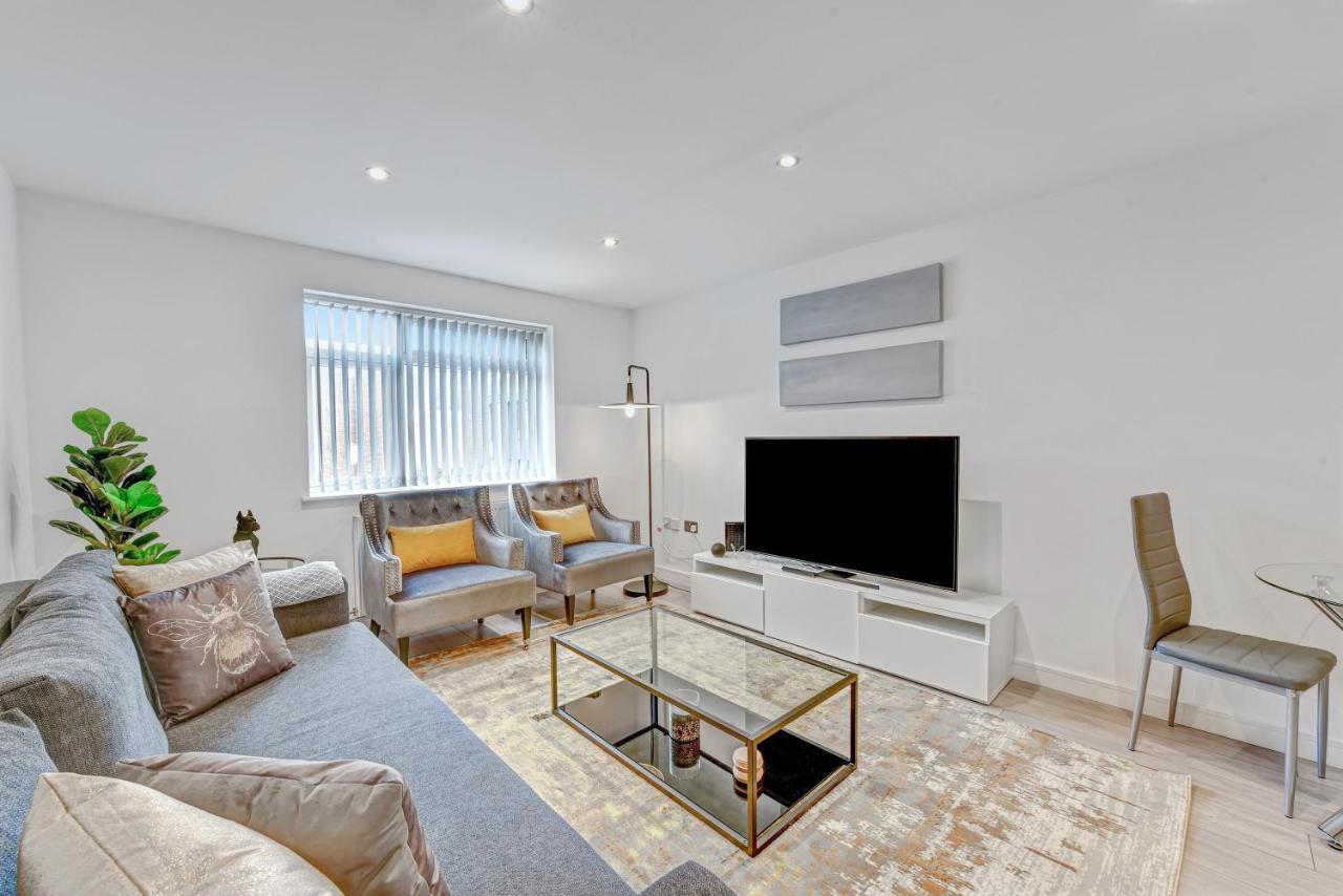 St Martins 2 Bedroom Apartments In Ruislip By 360 Stays Exteriör bild