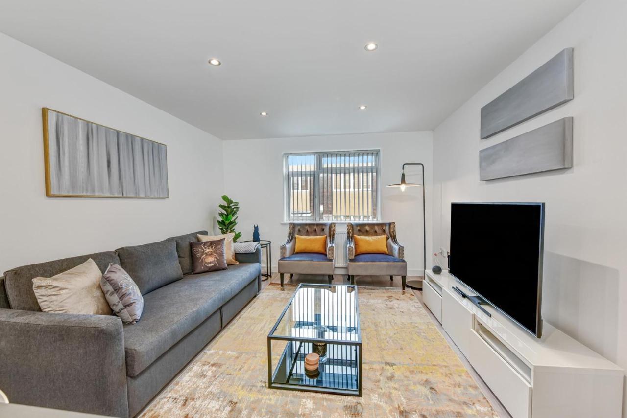 St Martins 2 Bedroom Apartments In Ruislip By 360 Stays Exteriör bild