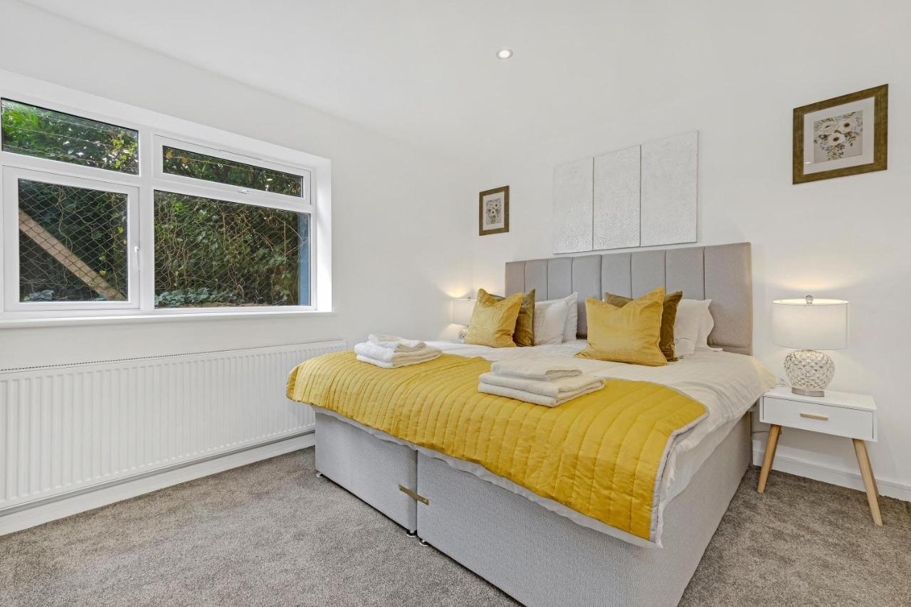 St Martins 2 Bedroom Apartments In Ruislip By 360 Stays Exteriör bild