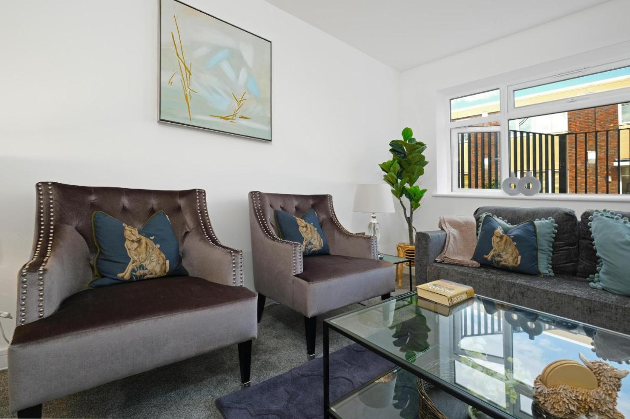 St Martins 2 Bedroom Apartments In Ruislip By 360 Stays Exteriör bild