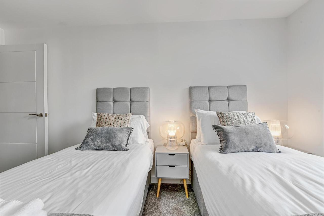 St Martins 2 Bedroom Apartments In Ruislip By 360 Stays Exteriör bild