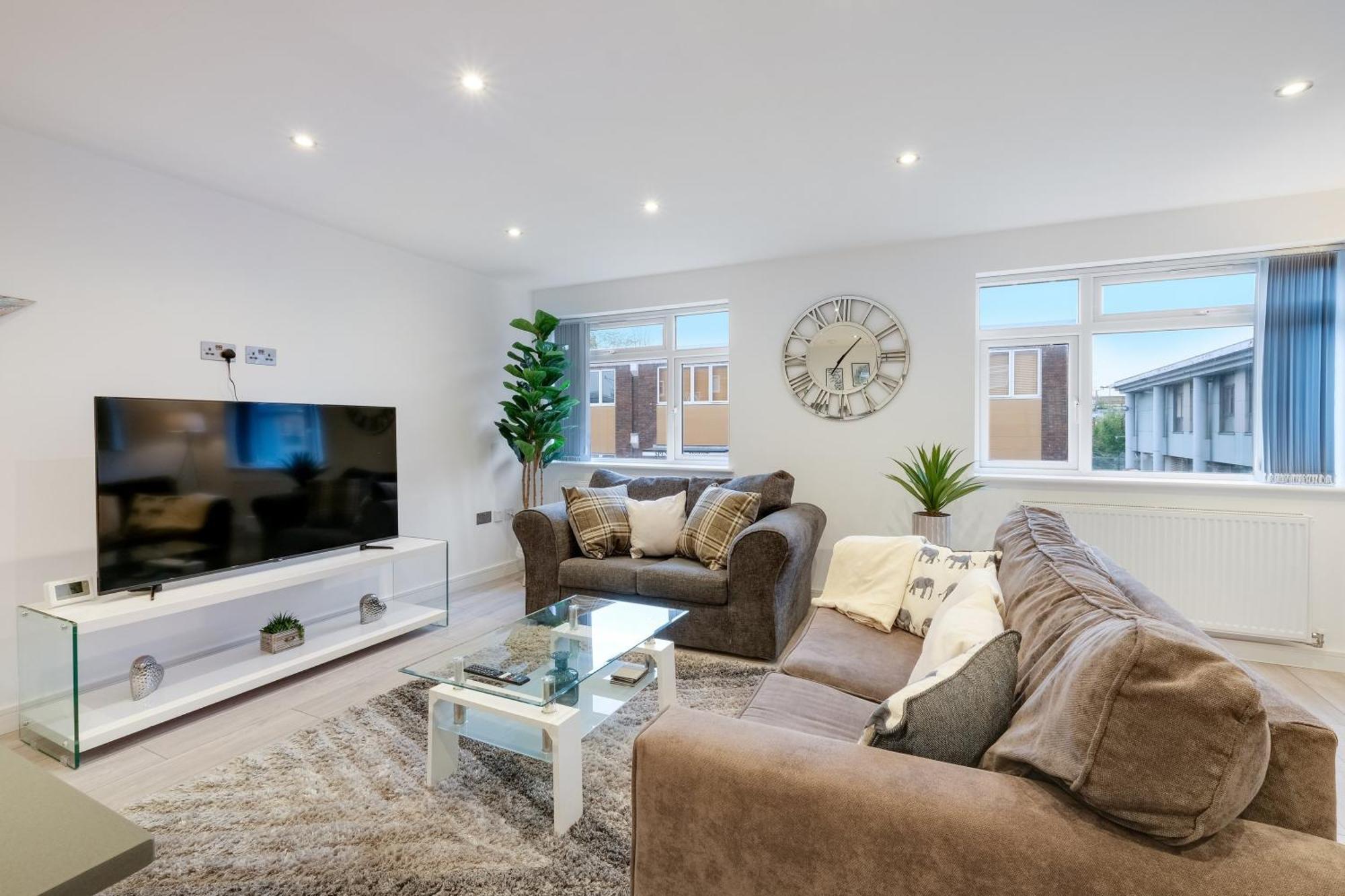 St Martins 2 Bedroom Apartments In Ruislip By 360 Stays Exteriör bild